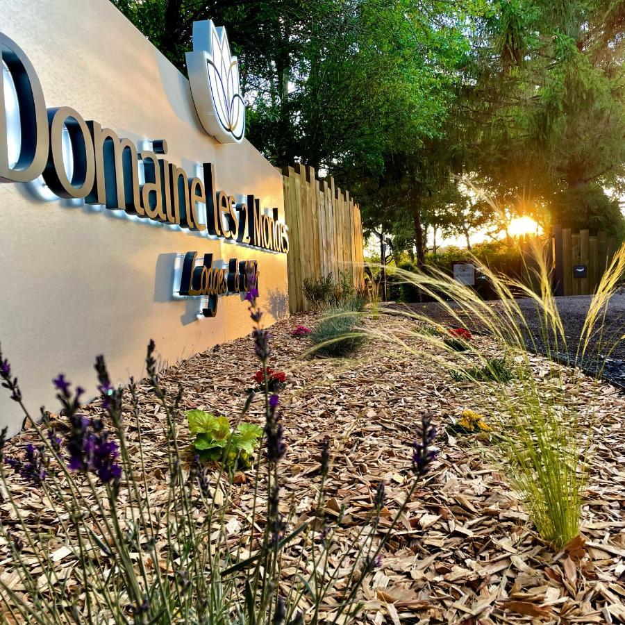 Domaine Les 2 Mondes Hotel Aydat Buitenkant foto