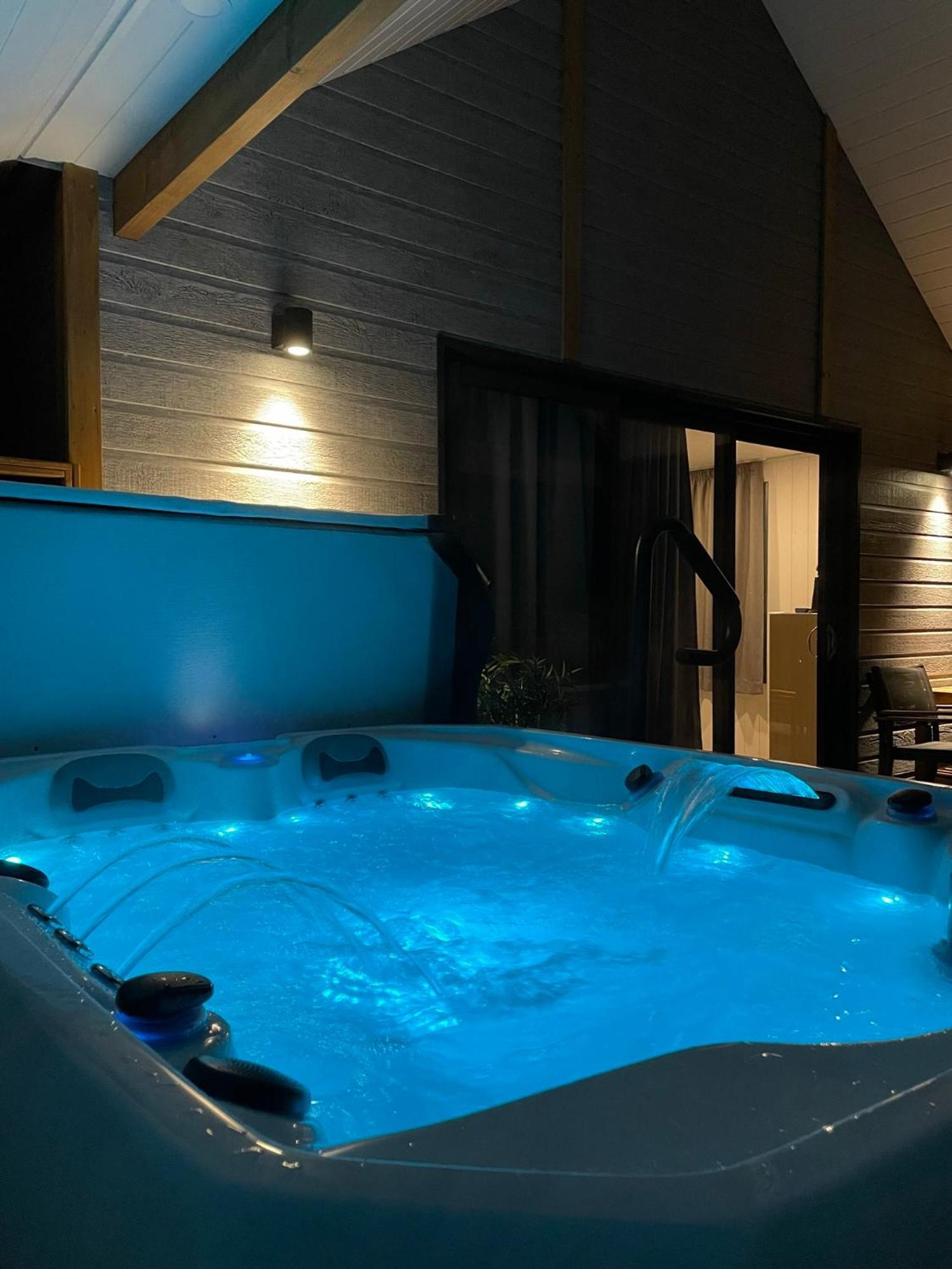 Domaine Les 2 Mondes Hotel Aydat Buitenkant foto