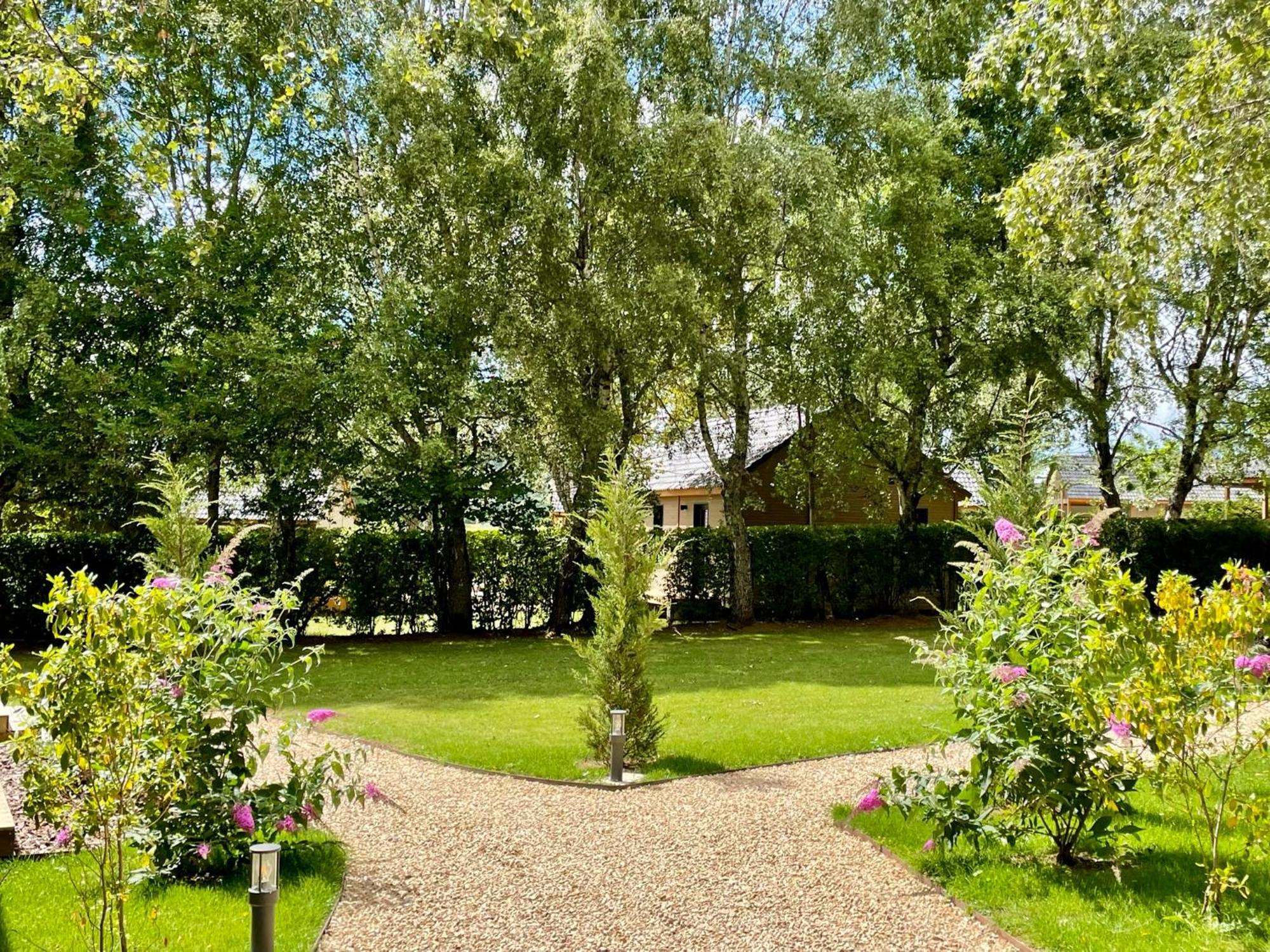 Domaine Les 2 Mondes Hotel Aydat Buitenkant foto